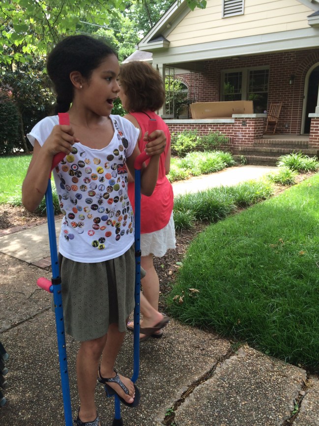 Lia & Layla sell Lemonade to benefit the Met Opera