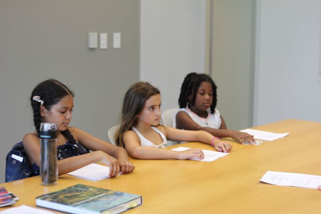 Layla, Lexi and Grace at the High Museum Kids Audio Guide Table Read 