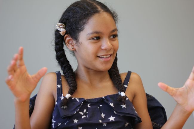 Layla, Lexi and Grace at the High Museum Kids Audio Guide Table Read 