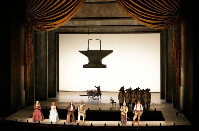 A scene from Rossini's "The Barber of Seville." Photo: Ken Howard/Metropolitan Opera (c) 2006