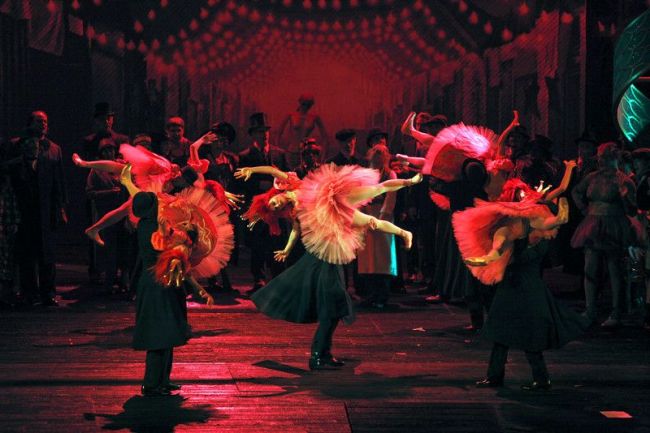 A scene from Offenbach's "Les Contes d'Hoffmann.” Photo: Marty Sohl/Metropolitan Opera