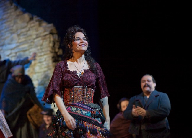 CARMEN Garanca as Carmen_1371