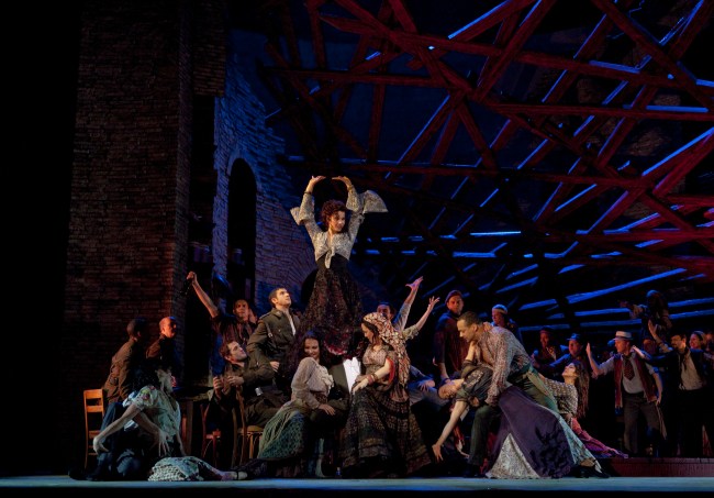 CARMEN Garanca scene_0873